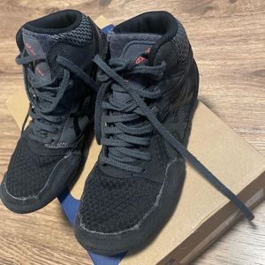 ASICS youth wrestling shoes